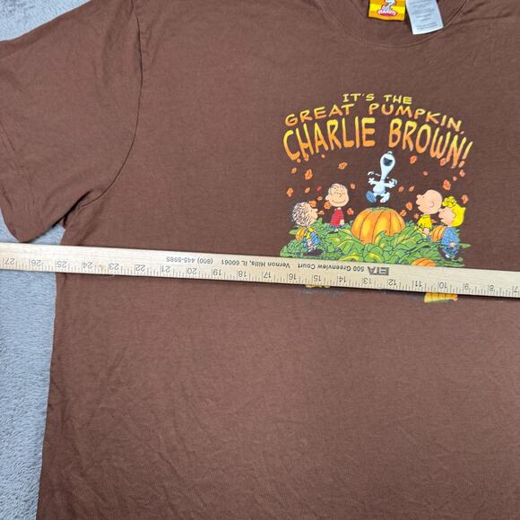 Peanuts Charlie Brown Snoopy Halloween Great Pumpkin Mens XL Brown Short Sleeve - Picture 3 of 5